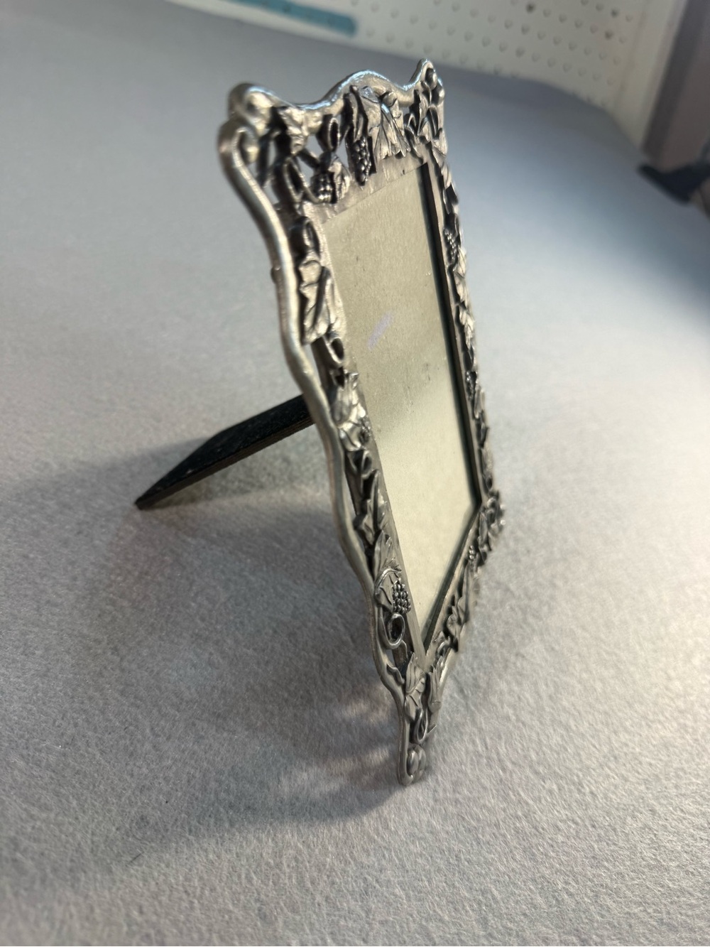 Silver Frane - Picture 3 of 4